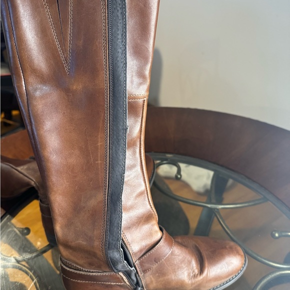 ALDO WOMEN'S BROWN LEATHER SIDE ZIP KNEE HIGH BOOTS SIZE 8 - Picture 10 of 10